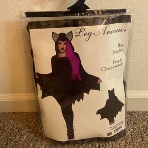Leg Avenue Bat Poncho